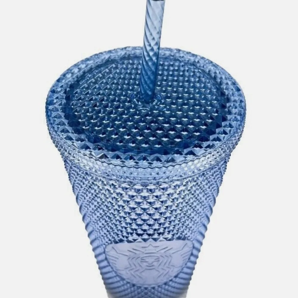 Starbucks Holiday 2023 Icy Blue Silver Venti Studded Cold Cup Ombre Icicle